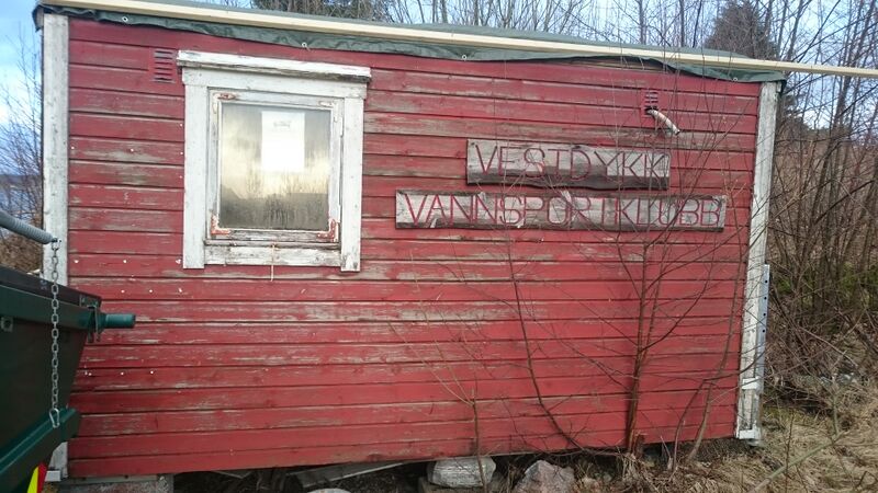 Fil:Vestdykk brakke.JPG